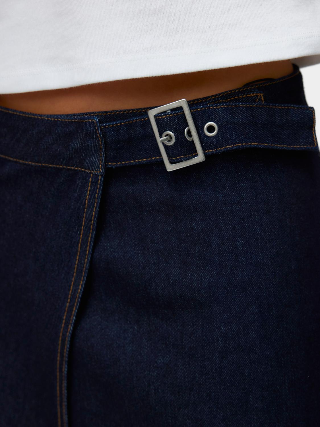 model_shot-detail